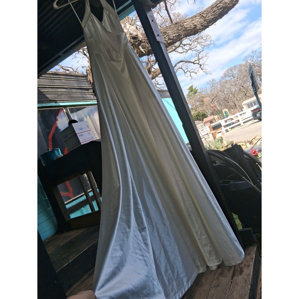 New Satin Elegant Bridal Gown Ivory White Wedding Dress w/ Slit Princess Halter
